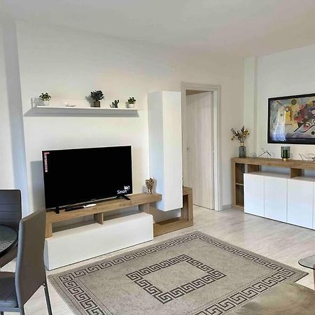 Appartamento Luminoso Domus Eur Roma Exterior foto