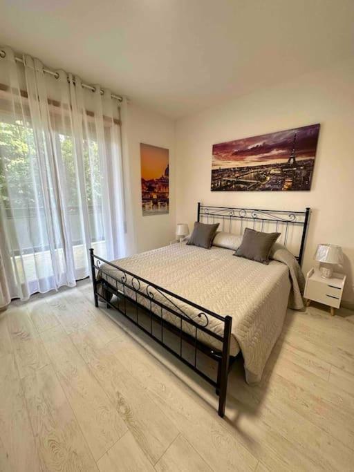 Appartamento Luminoso Domus Eur Roma Exterior foto