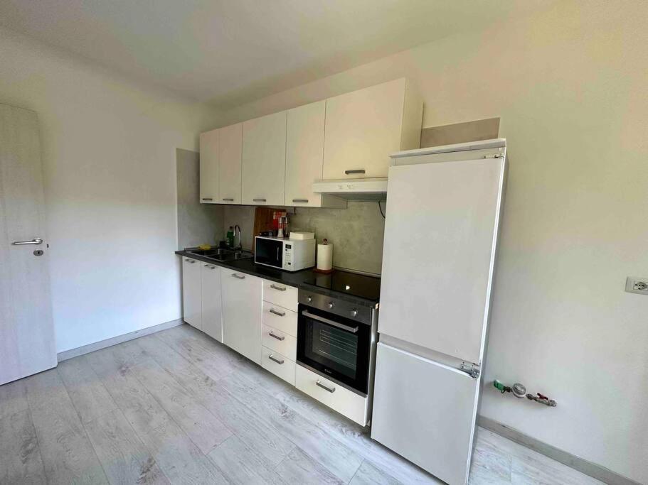 Appartamento Luminoso Domus Eur Roma Exterior foto