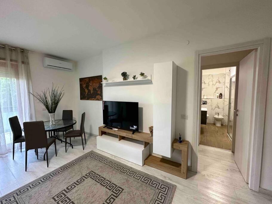 Appartamento Luminoso Domus Eur Roma Exterior foto